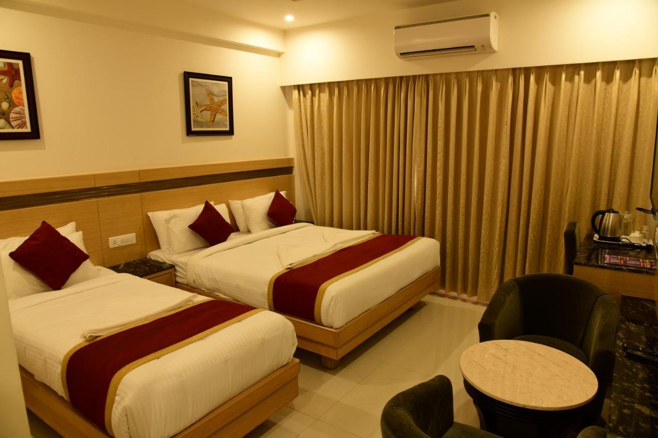 Hotel U.T.ELITE Bangalore Exterior foto
